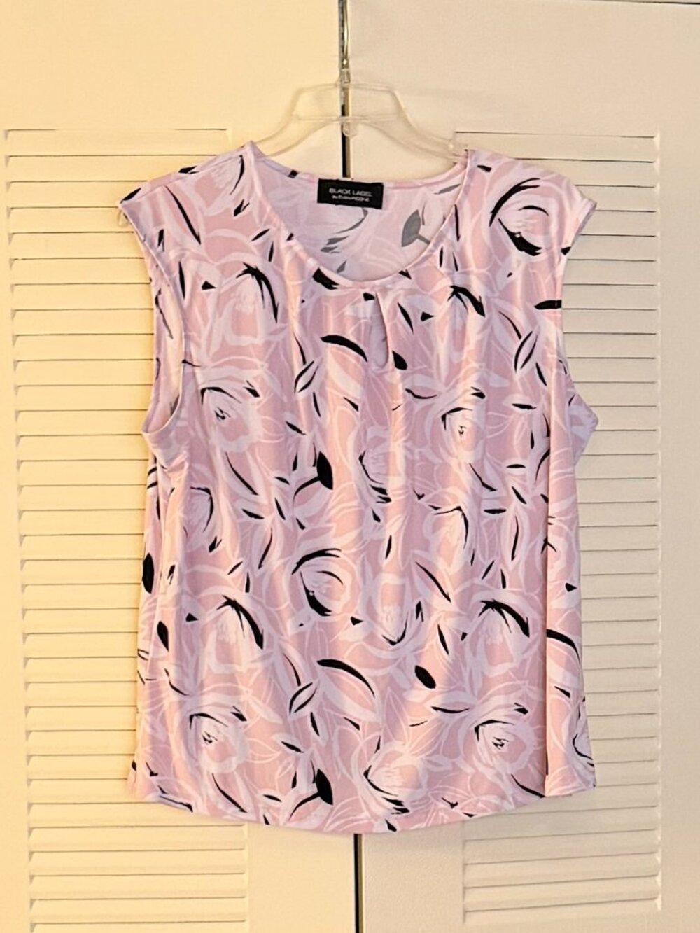 Black Label/Evan Picone Women’s Keyhole Neck Sleeveless Top*
